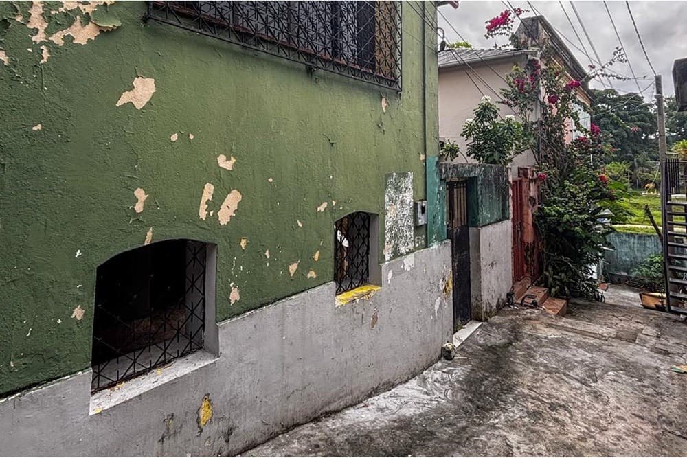 VENDO CASA NA VILA COSTA - CENTRO