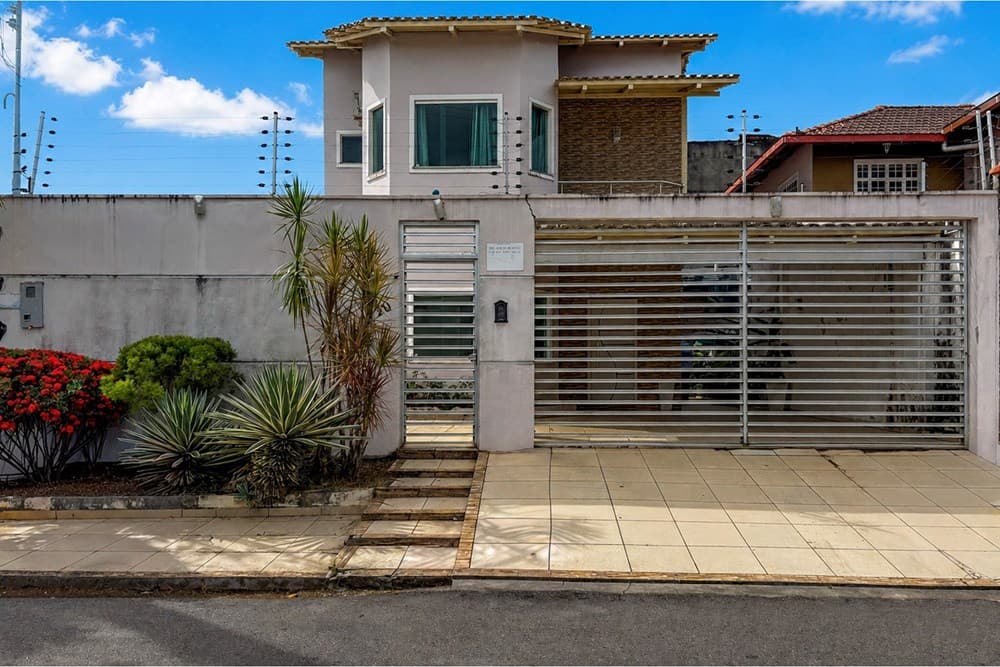 Duplex no Conjunto Versalhes, Manaus