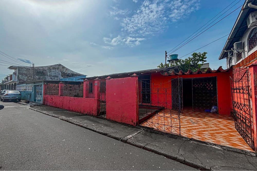 VENDO CASA NA ALVORADA