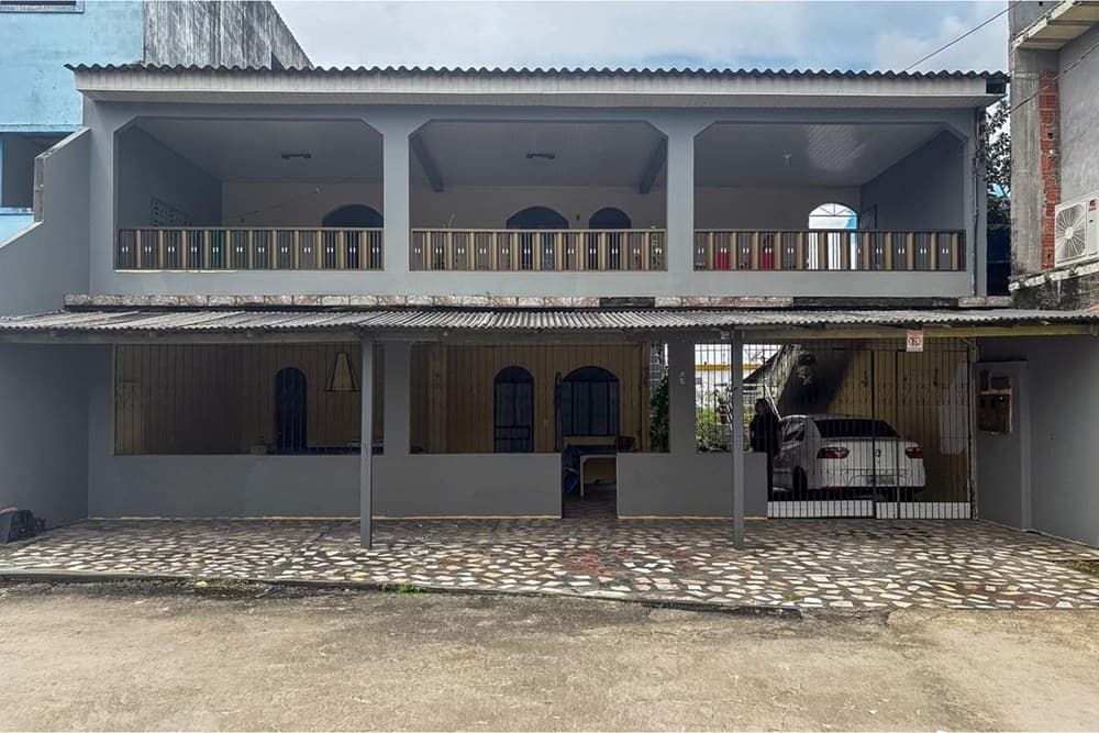 VENDO CASA NO CONJUNTO DOS SARGENTOS- FLORES